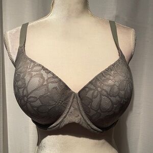 No Boundaries Gray Lace Bra Sz 40D